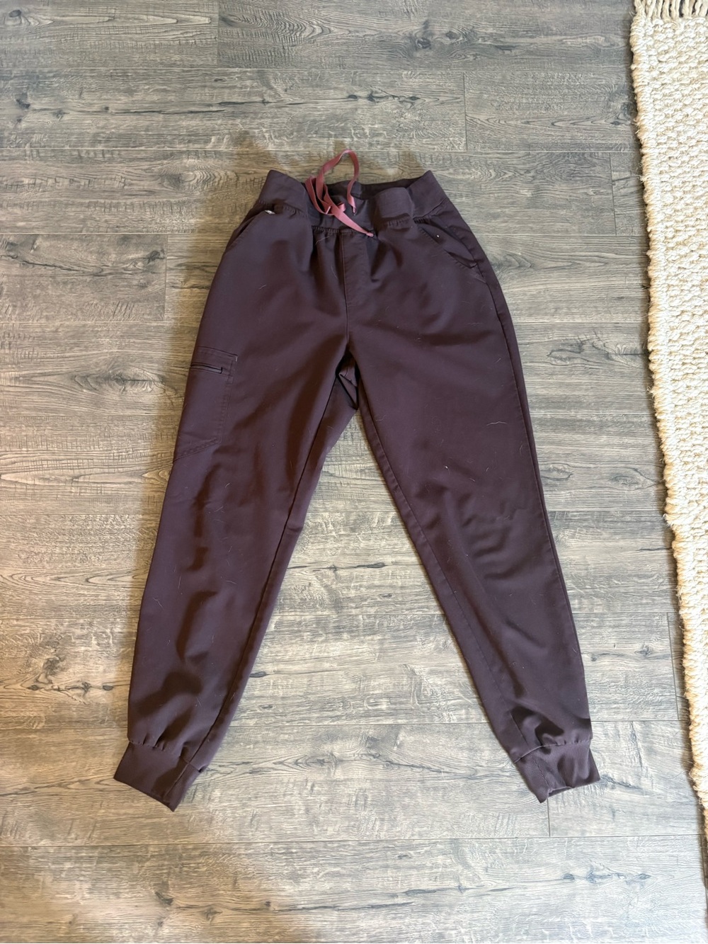 Figs Kids Maroon Jogger Sweatpants with Drawstring